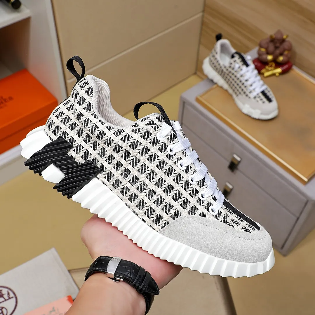Men's shoes 💰400💰【HERMES】hot-selling men's shoes counter original items! The world's top brands...Luxury quality...//Fashion and high-end footwear 👍💪🏻...give you a low-key luxury comfort experience👍. The upper is made of pure Italian imported first-layer cowhide... 🐑 Leather lining..., comfortable and breathable, high-end and classy... luxurious and noble!! .. OEM factory shipment [Hug] stall.. Original plate. color, code number 38--44